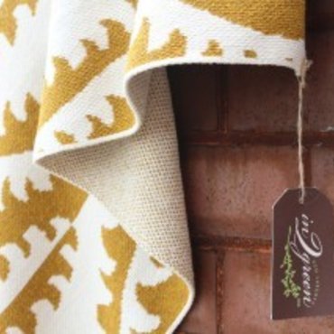 Blankets & Throws Blankets & Throws