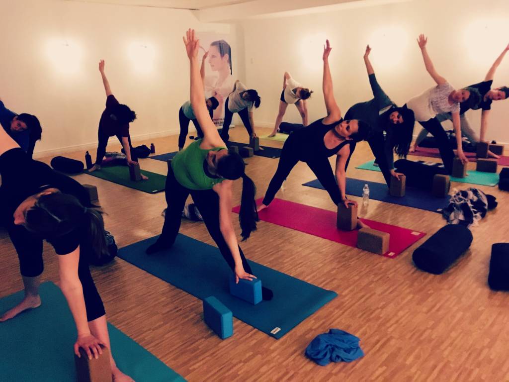 Bring a Friend to Class Week at Evymama! September 4-10 2018