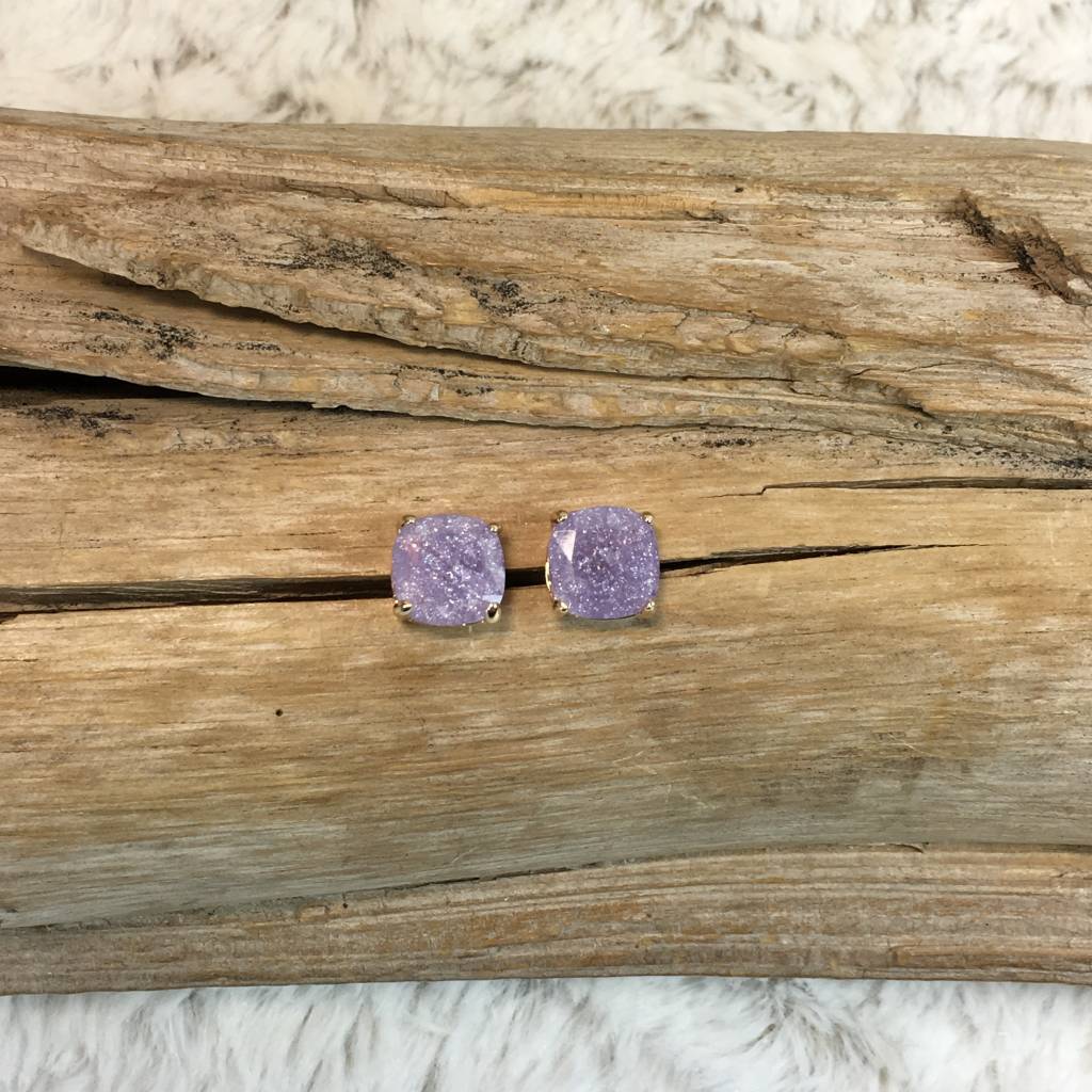 Lavender Stud On Gold Post Earrings Lavender Stud On Gold Post Earrings