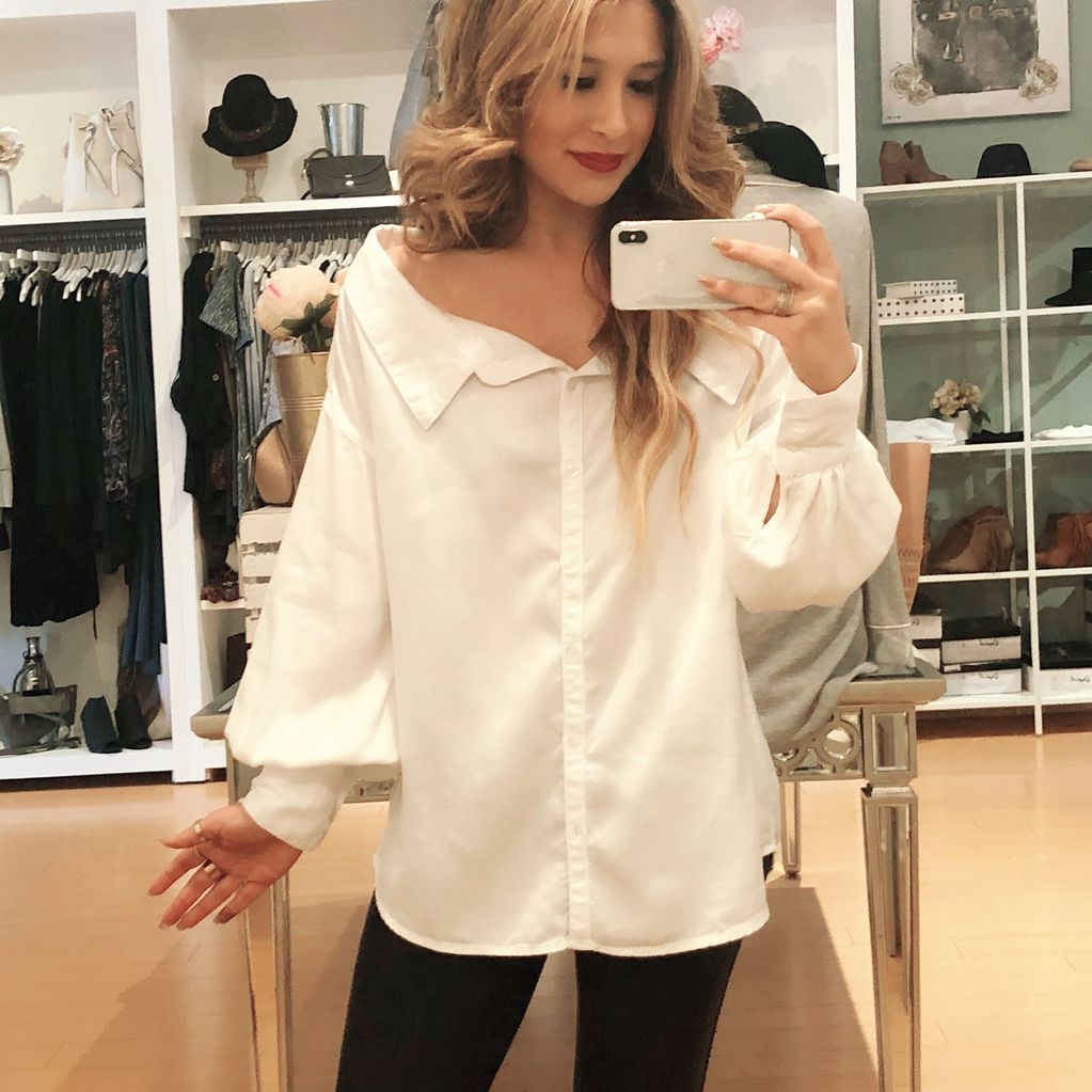 Moira Collar Blouse