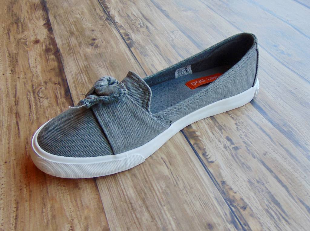 rocket dog brown flats