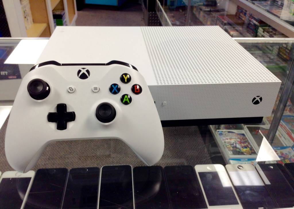used xbox one console