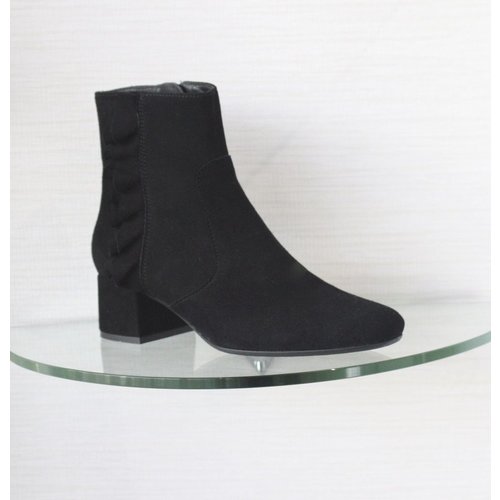 Kanna Kanna Ankle Boot with Ruffle Detail Kanna Kanna Ankle Boot with Ruffle Detail