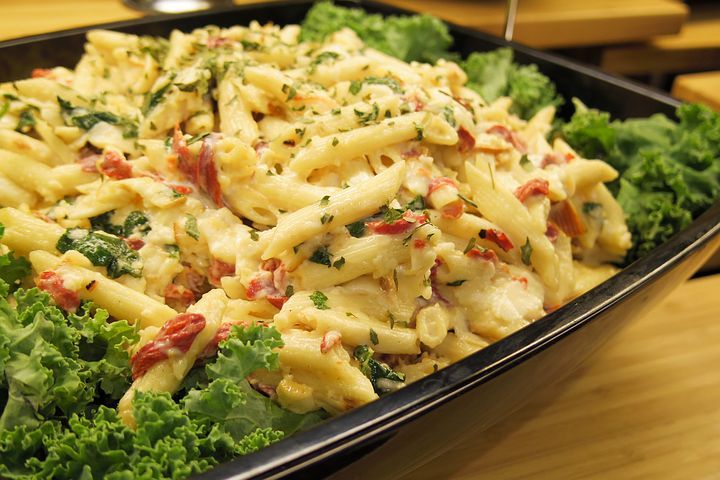 Salade de pâtes aux tomates séchées