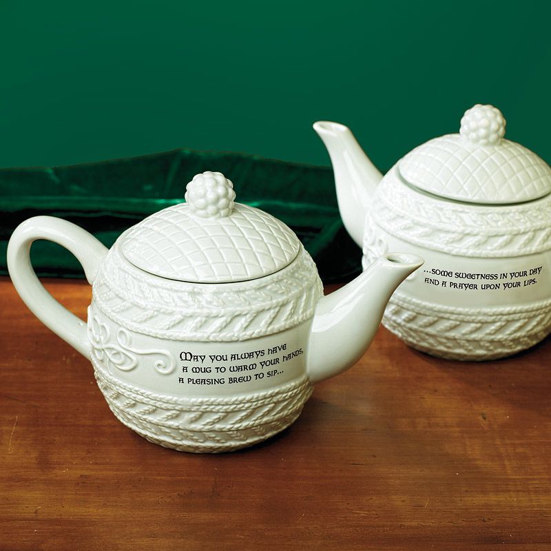 TEAPOTS, MUGS & ACCESSORIES "COZY n' CELTIC" IRISH KNIT TEAPOT Irish