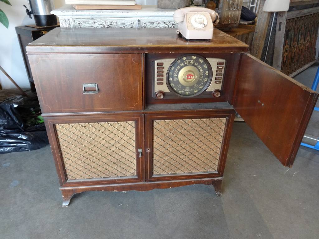 Vintage Crosley Radio 36