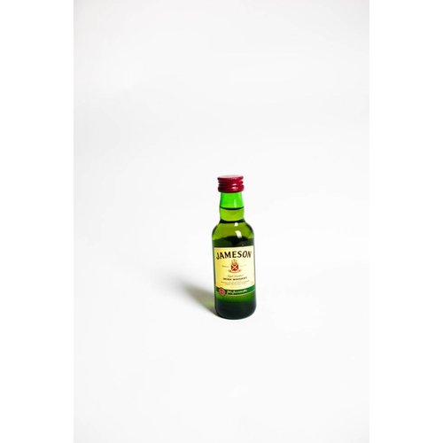 Jameson Blended Irish Whiskey, Ireland (50ml) Jameson Blended Irish Whiskey, Ireland (50ml)