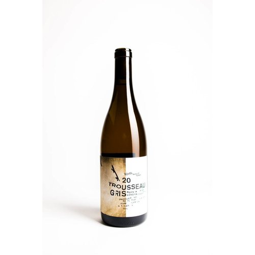 Jolie-Laide Trousseau Gris 2016, California (750 ml) Jolie-Laide Trousseau Gris 2016, California (750 ml)
