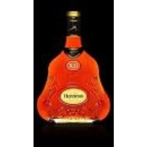 Hennessy XO Eoy Festive Gift Cognac, France (750ml) Hennessy XO Eoy Festive Gift Cognac, France (750ml)
