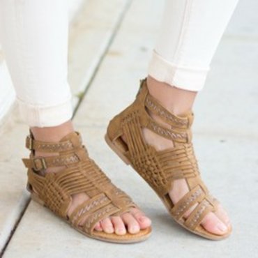 Shoes Shoes