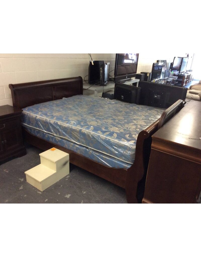 Queen Sleigh Bed Cherry Recycled Furniture