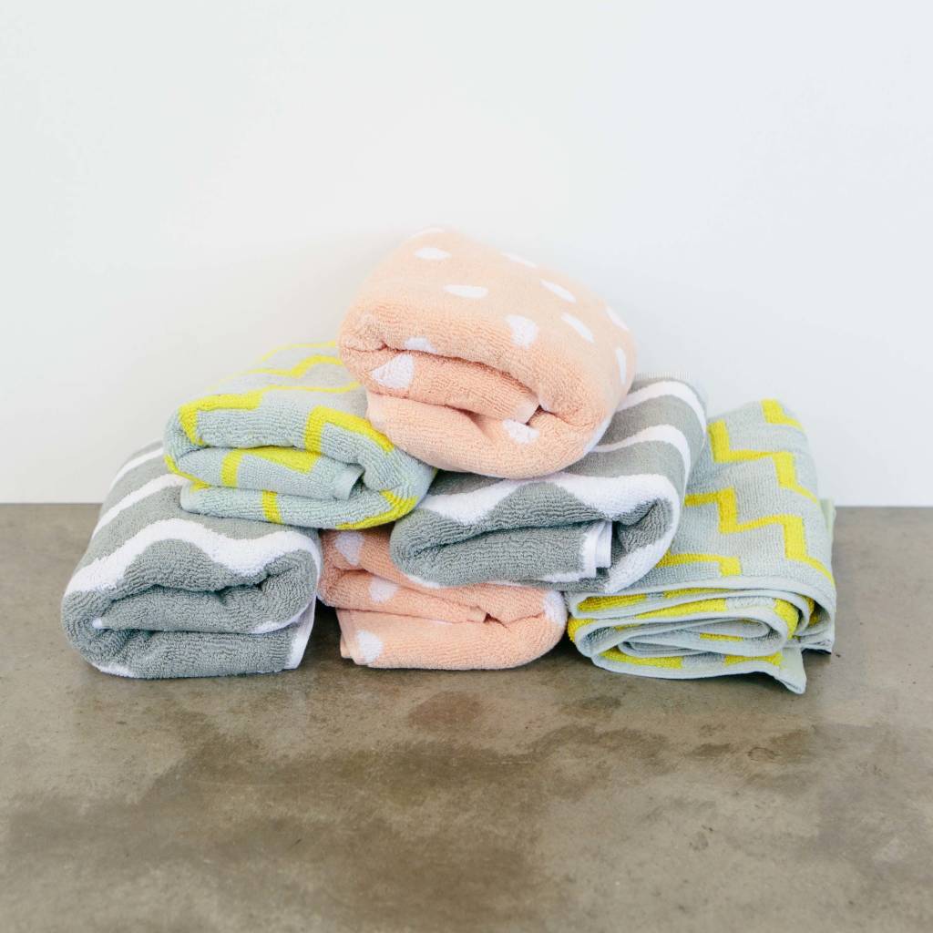 Dusen Dusen Pink Rocks Towel