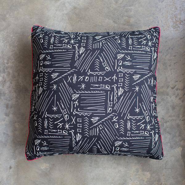 electra eggleston Cairo Limestone 22" Pillow with Red Twill Piping (12" repeat)