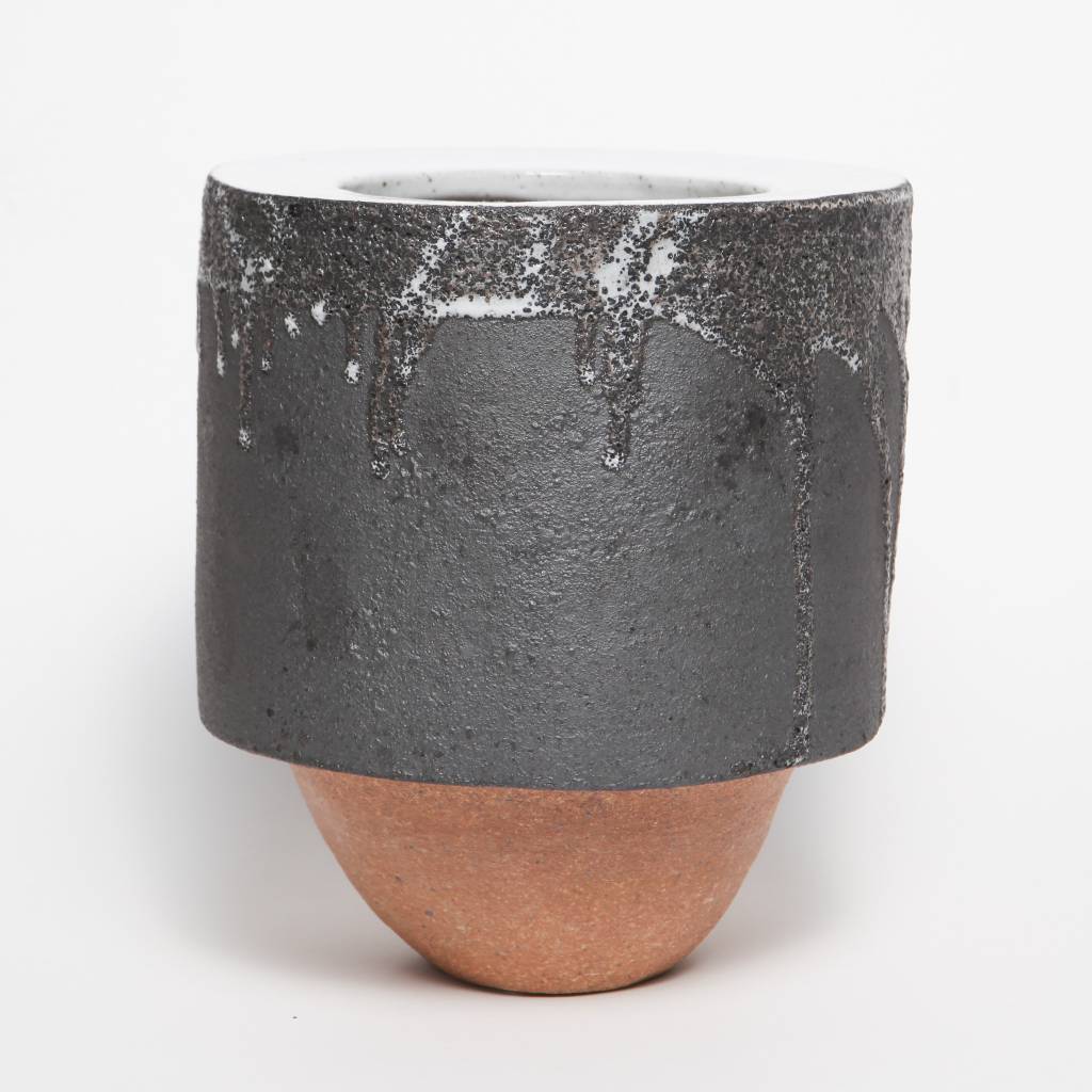 BZippy & Co. BZippy Black Medium Planter