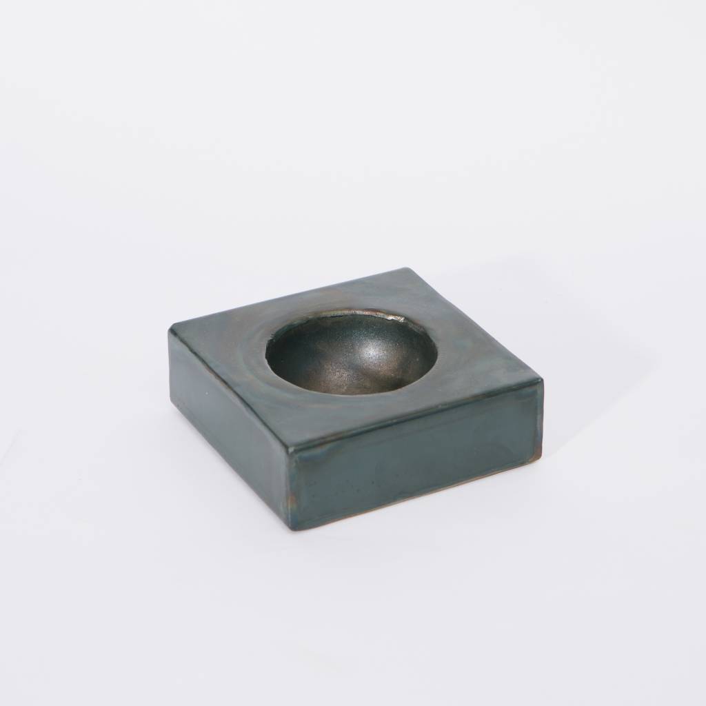 Arc + Alloy Lacquered Steel Catchall