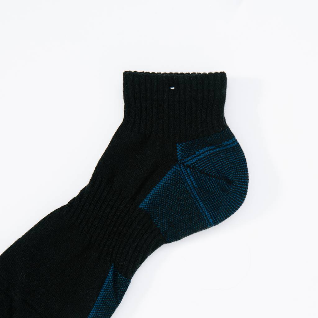 Anonymous Ism Separate Middle Socks, Black