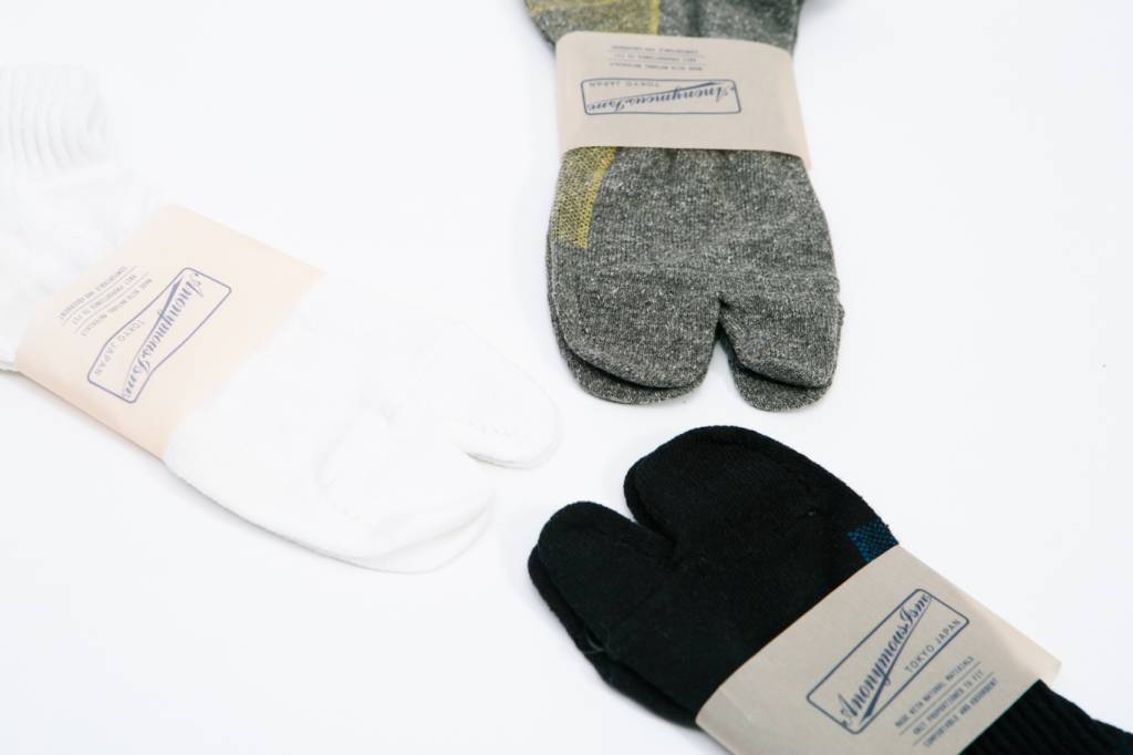 Anonymous Ism Separate Middle Socks, White
