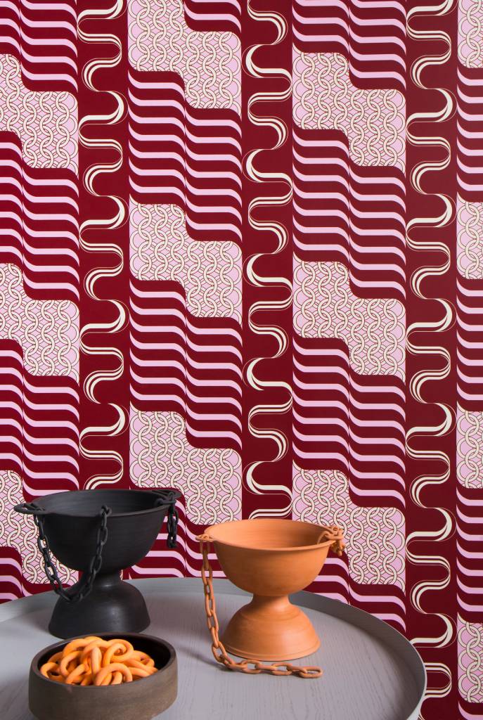 New Hat Minerva Wallpaper (27" x 30 ft Roll) Candy Stripe