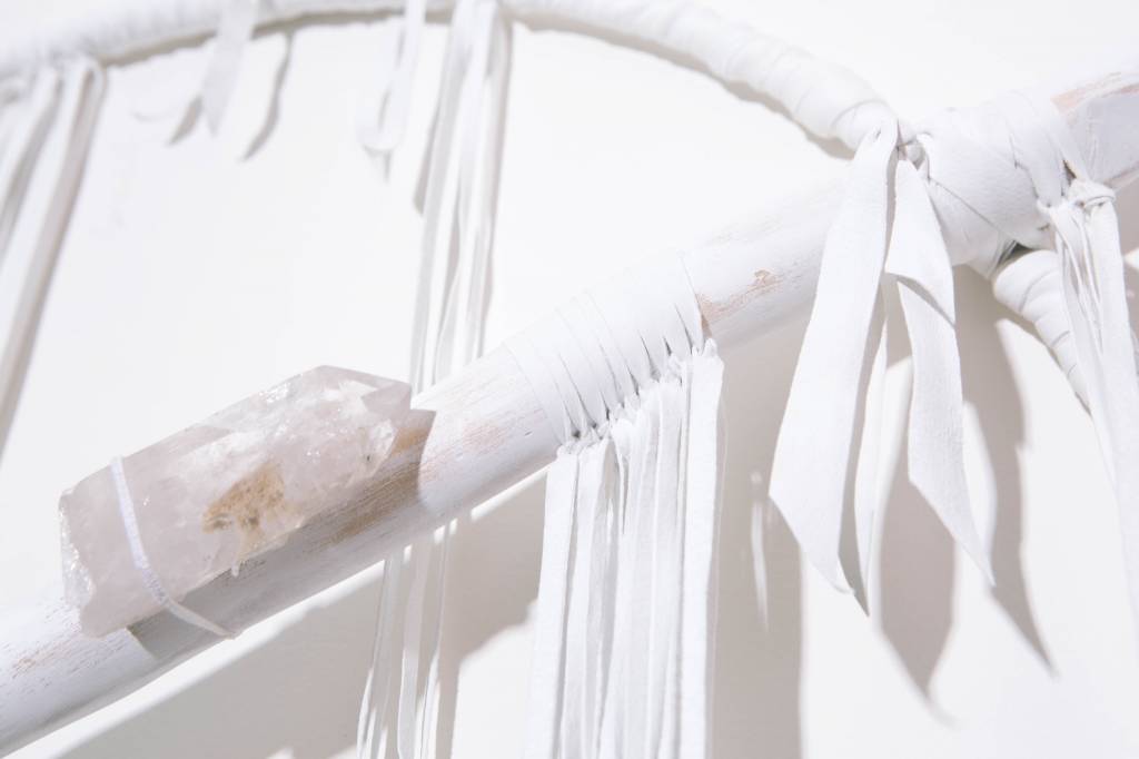 Electric Love 26" Ring Hawkwind Pacha White with Natural Feathers