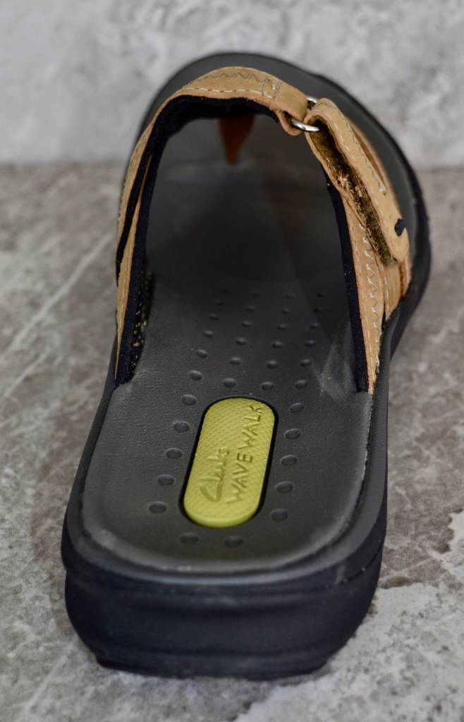 clarks wave coast flip flop