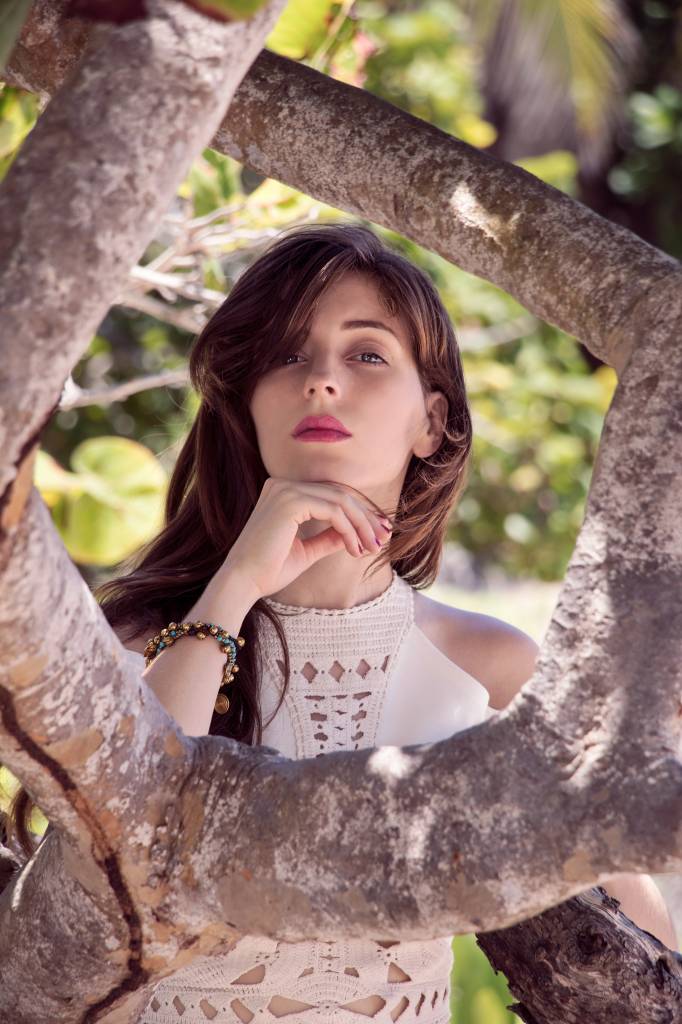 Myth: Pale Skin Looks Bad In White