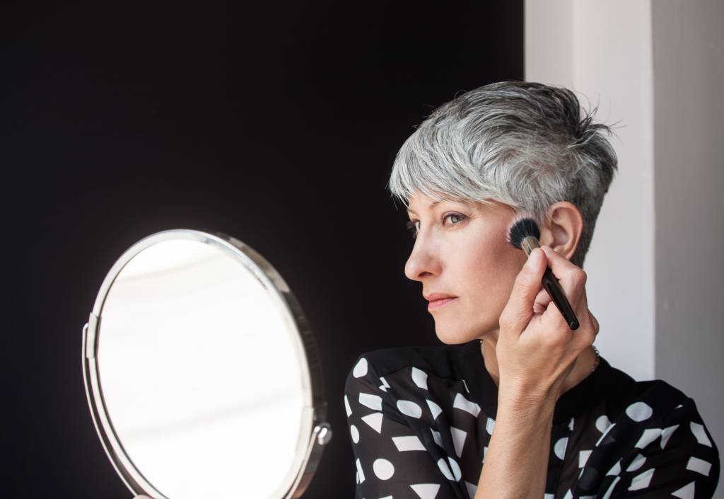 Colorista Living: Grey Hair Glamour