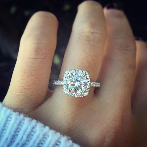 Freedman Jewelers: Halo Ring