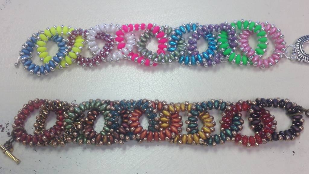 8/06 6-9pm Whilrling Duos Bracelet