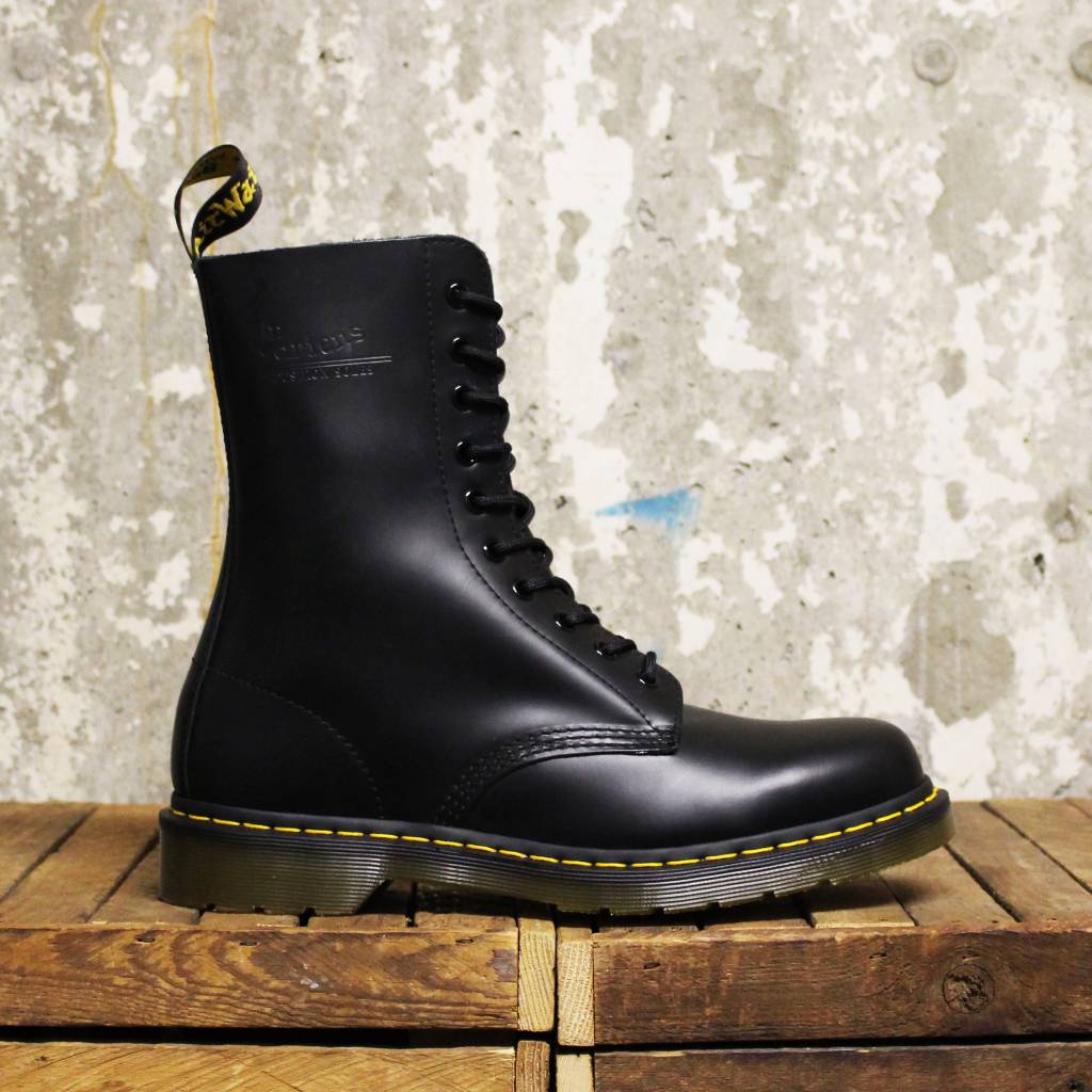 dr martens 1490 dr martens 1490