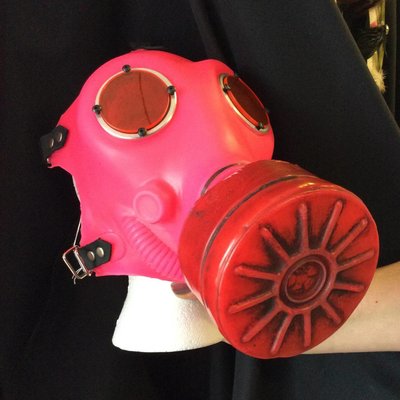 Apocalypse Hardware Glowing Gas Mask Fluorescent Pink
