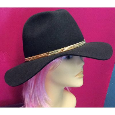 DeLux Hats Xanadu Felt Floppy Hat, Gold Metal Band
