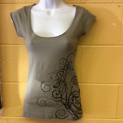 Offrandes Laced Back T w/ Cap Sleeve Grey w/ Print M/L