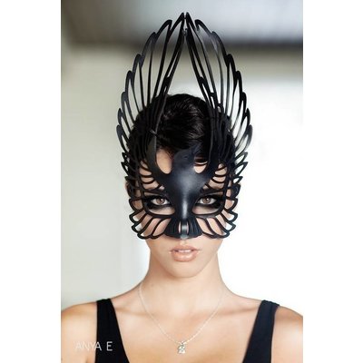 Tom Banwell Designs Raven Leather Mask in Black