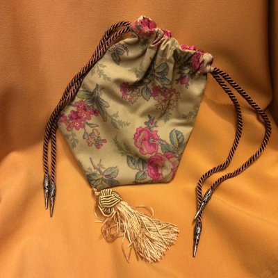 Gold Garden Cuttings Print Reticule w/ Yellow Knotted Tassel (518)