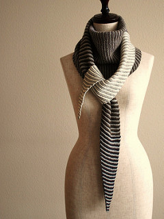 Baktus Scarf by Knittimo