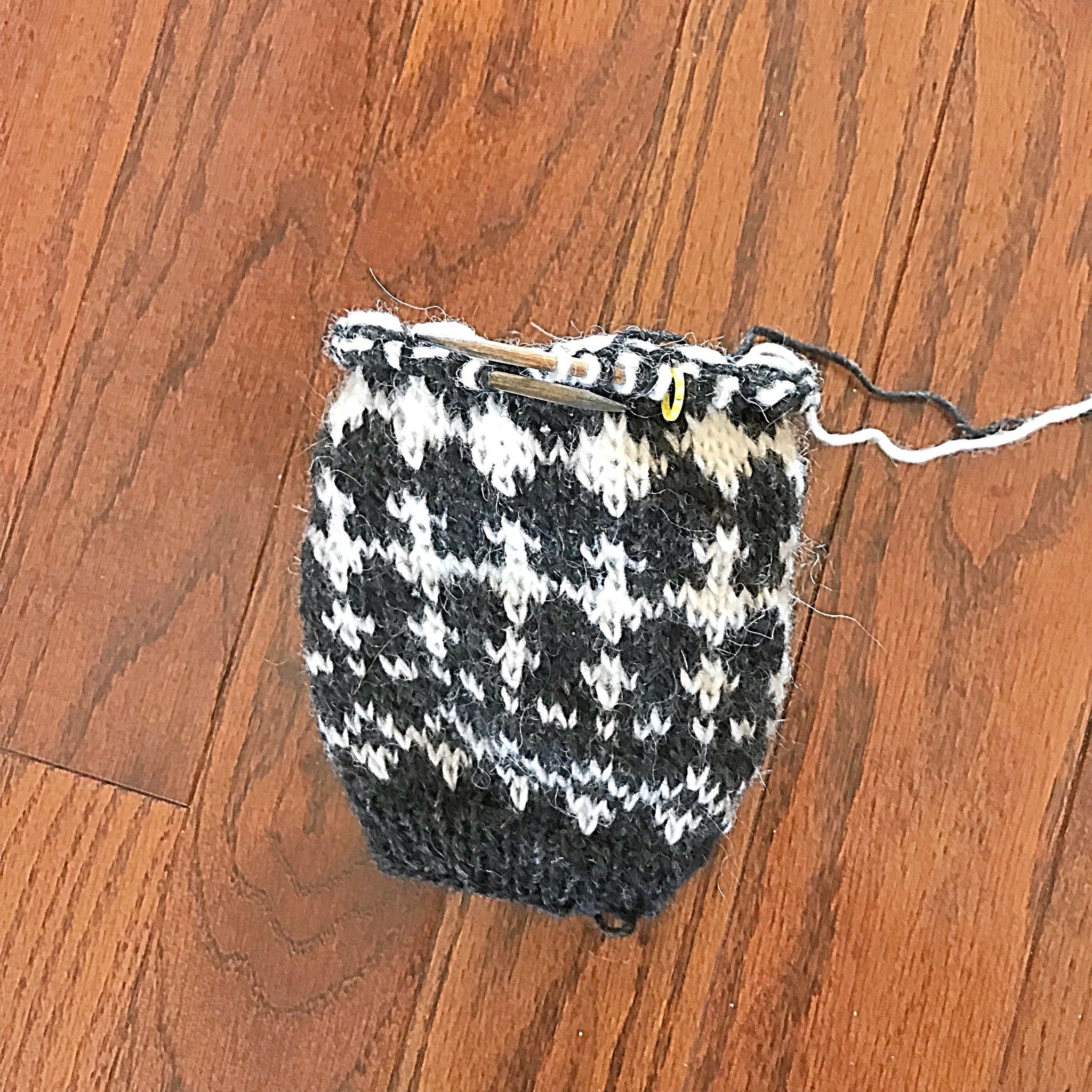 Sue2Knits Oraefi WIP