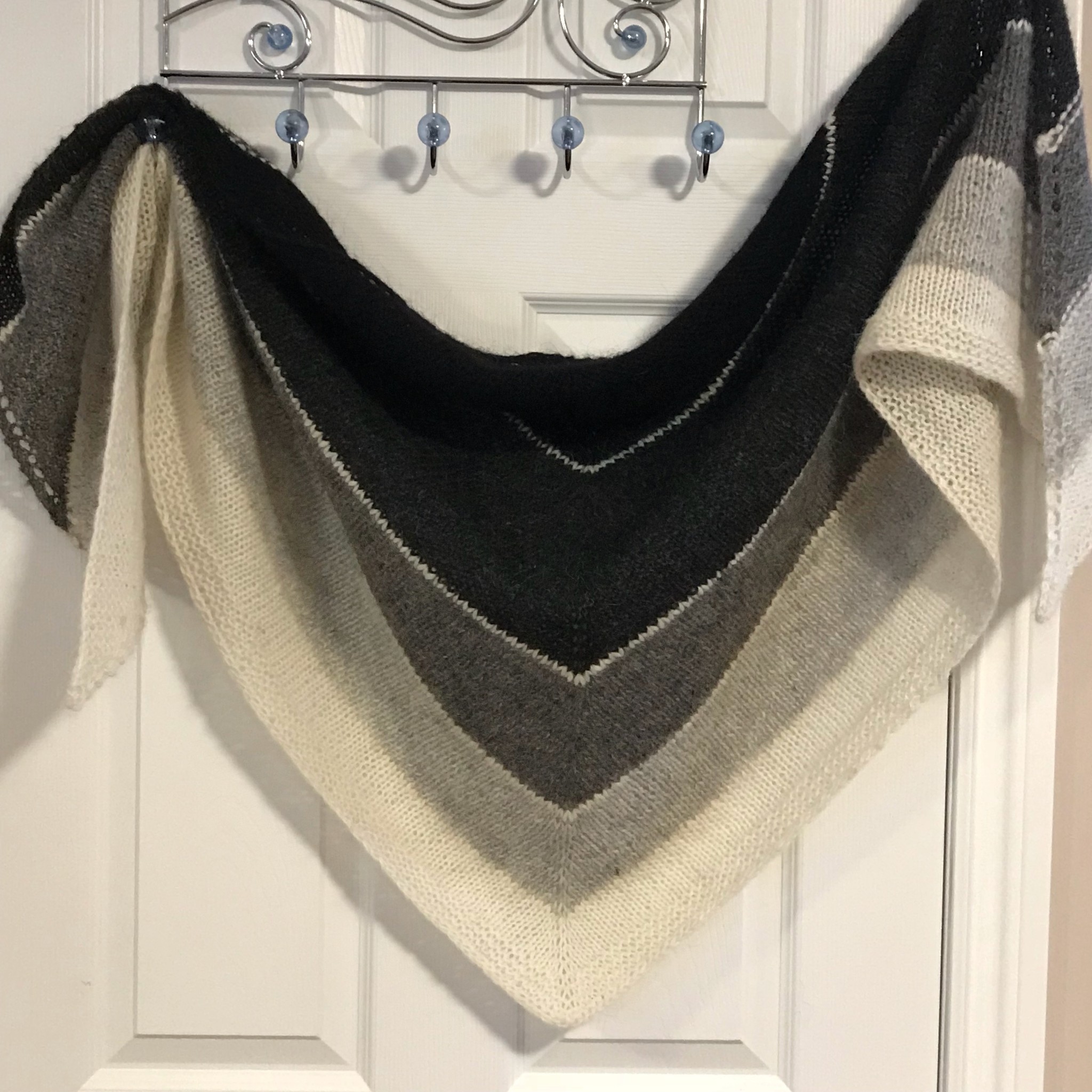 Bonnie's Lettlopi shawl