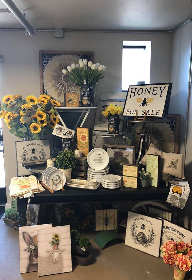 Spring Fling Sip & Shop