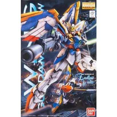 BAN - Bandai Gundam 169489 1/100 MG Wing Gundam EW Ver.
