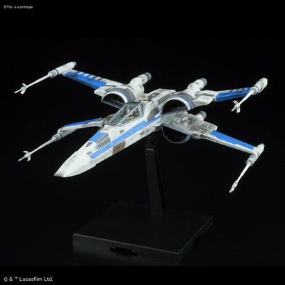 BAN - Bandai Gundam 223296 Blue Squadron Resistance X-Wing Fighter "Star Wars: The Last Jedi", Bandai Star Wars 1/72 Plastic Model