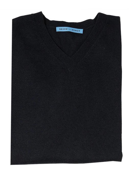 Seize sur Vingt Black Cashmere V-neck