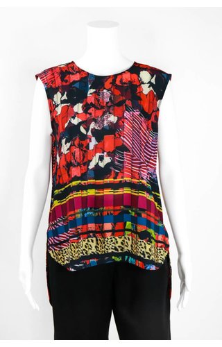 Isle Apparel Flower Market HiLo Back Zipper Blouse Isle Apparel Flower Market HiLo Back Zipper Blouse