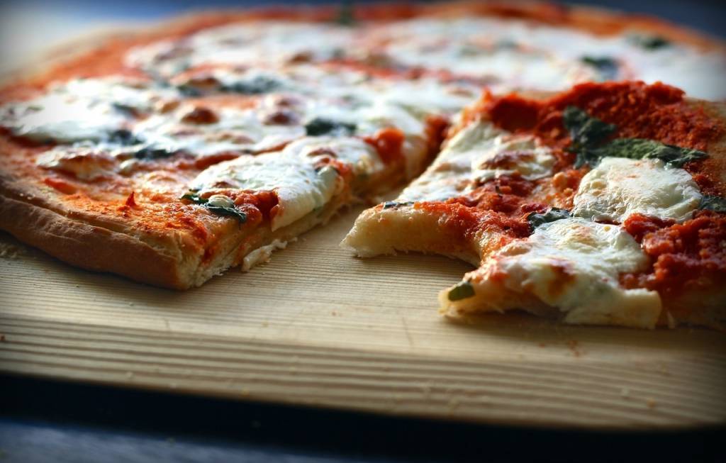 The Best Wines To Pair With Pizza