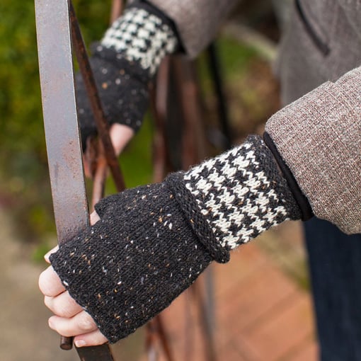 Colorwork Fingerless Glove