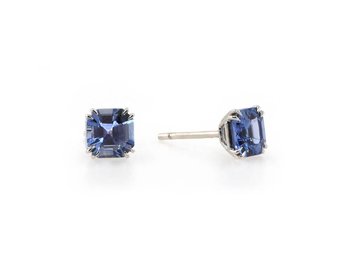 2 14ct Cher Cut Shire Stud Earrings E1761 Trabert Goldsmiths