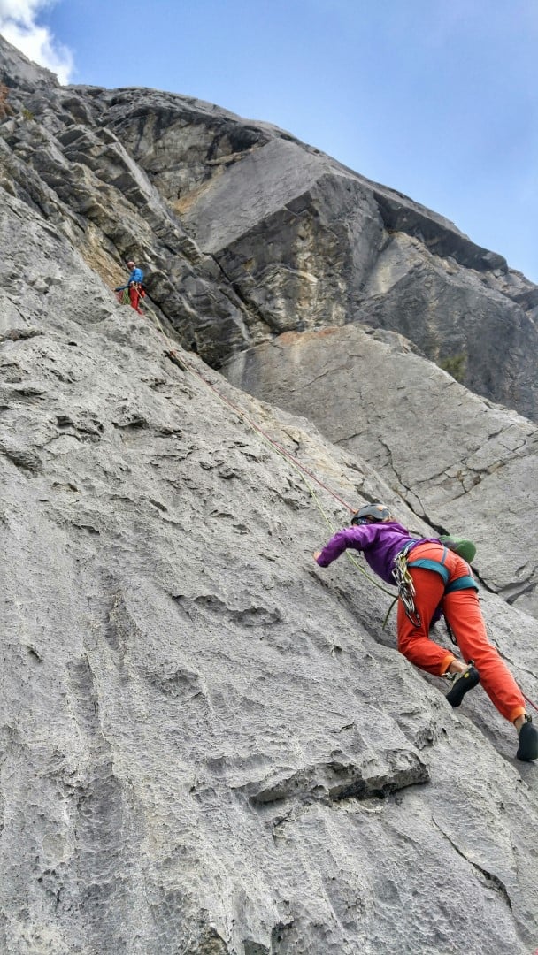 canmore climbing Three Roofs, Guides Rock