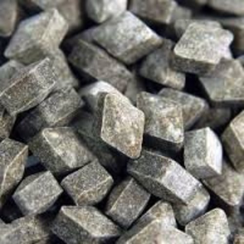 Averys Licorice Salmaik Splitter Diamonds 4 Oz Averys Licorice Salmaik Splitter Diamonds 4 Oz