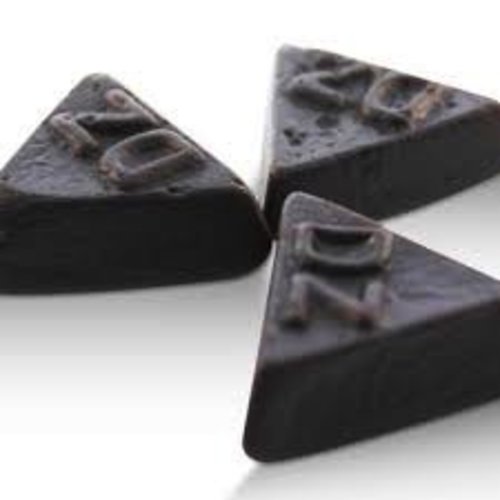 Averys Double Salt Triangle Licorice 4 Oz Averys Double Salt Triangle Licorice 4 Oz